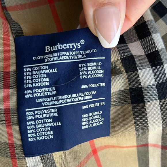 Burberry trench coat - Picture 11 of 11